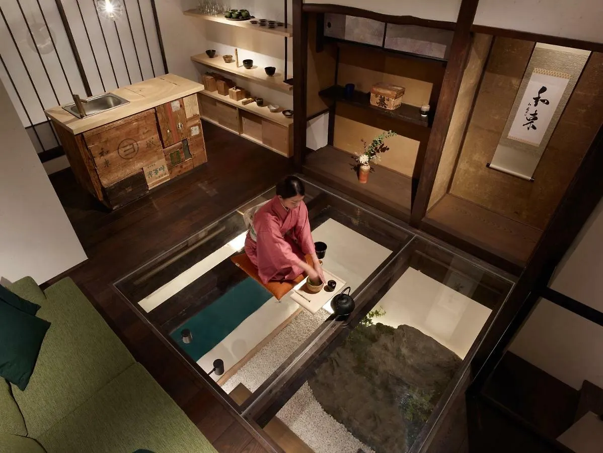 Kiraku Kyoto Honmachi Villa 0*,